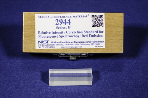 NIST SRM 2944 Relative Intensity Correction Standard for Fluorescence Spectroscopy: Red